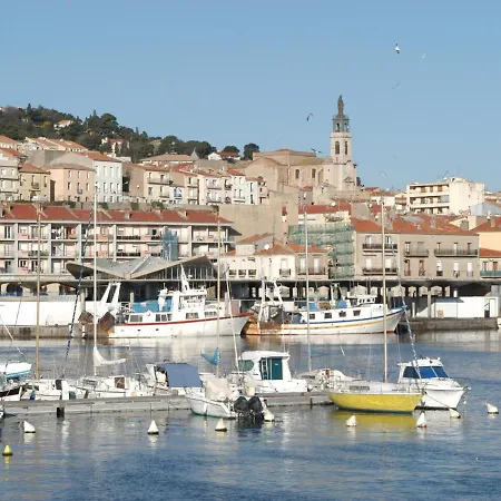 Studio Sète, 1 Pièce, 4 Personnes - Fr-1-338-473 Sète