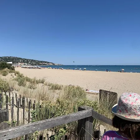 Avec Loggia Vitree, A 100m De La Plage, Proche Commerces Et Activites A - Fr-1-338-492 Apartment *
