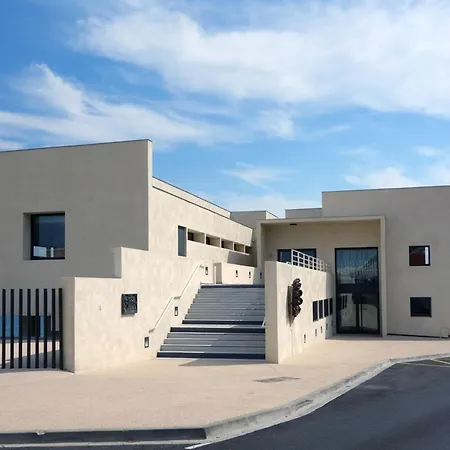 Avec Loggia Vitree, A 100m De La Plage, Proche Commerces Et Activites A - Fr-1-338-492 Apartment